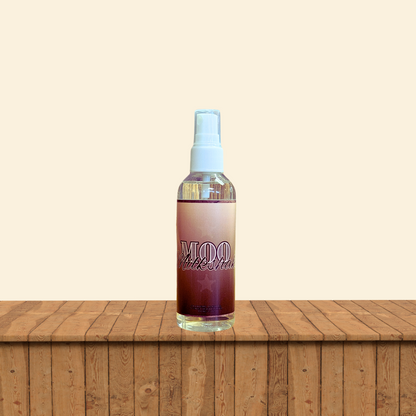 Moo Milkshake Strawberry Milkshake Scented Brush Cleaner